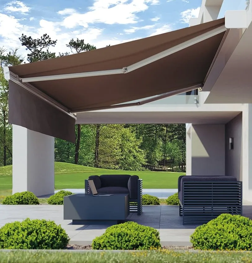 Moderne Terrassenmarkise mit kubischem Baustil