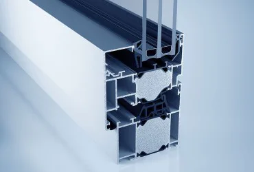Technischer Schnitt eines heroal Aluminiumfensterprofils