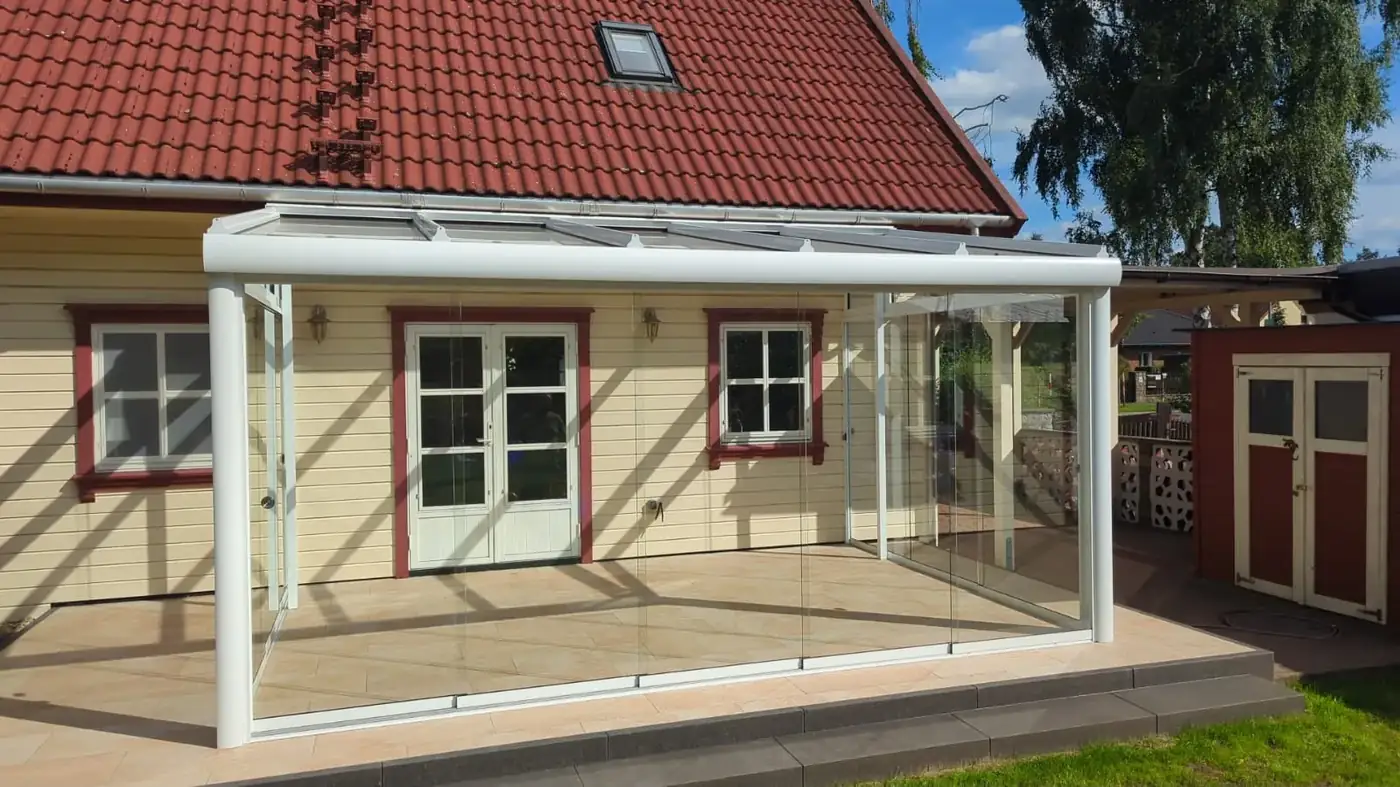 Frontansicht des unfertigen Sommergartens in Kaulsdorf