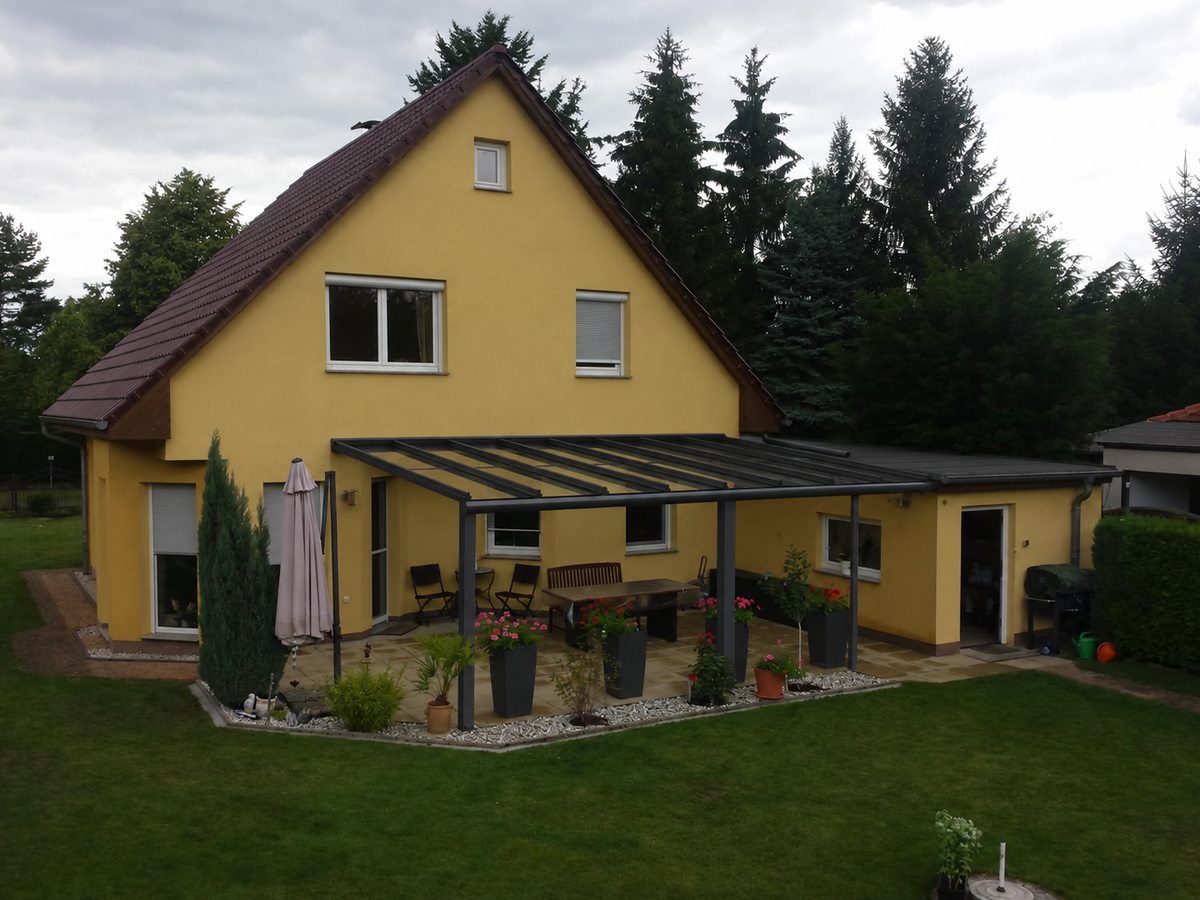 Karalus-Terrassendach mit Glas und Aluminium in 15345 Lichtenow bei Berlin