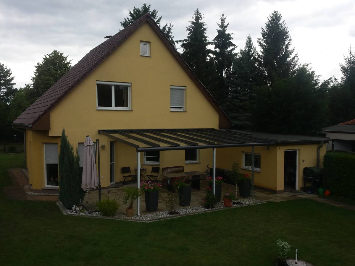 Referenz in 15345 Lichtenow bei Berlin: Unterglasmarkise am Terrassendach