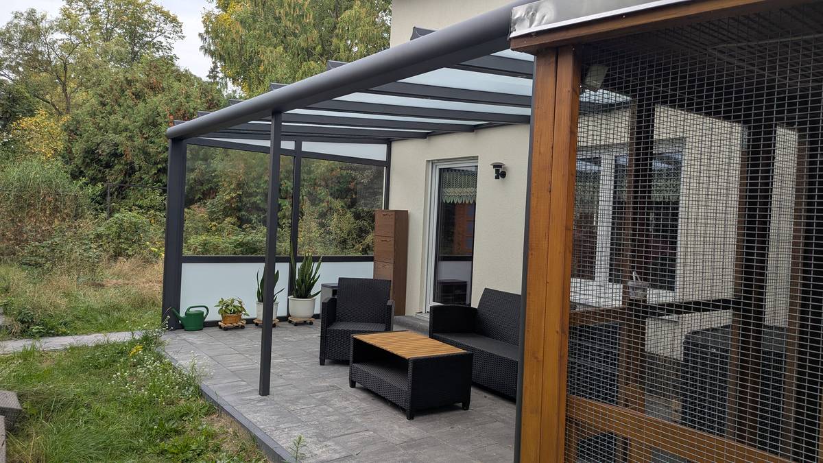 Karalus-Terrassendach mit Glas und Aluminium in 15377 Oberbarnim