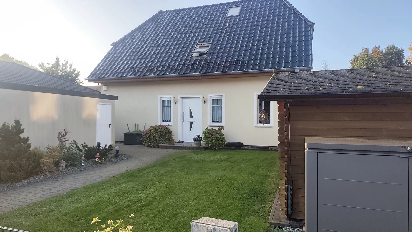 Originalaufnahme des Eingangs vor der Montage