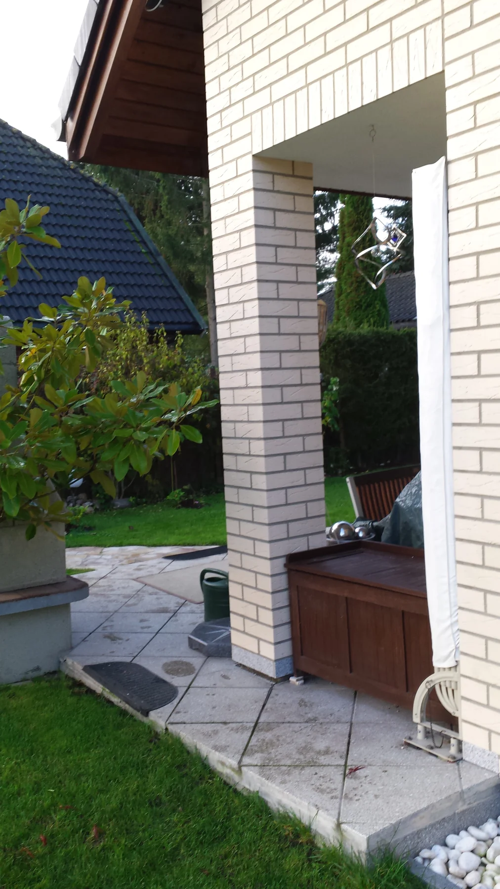 Offene Terrasse im ursprünglichen Zustand.